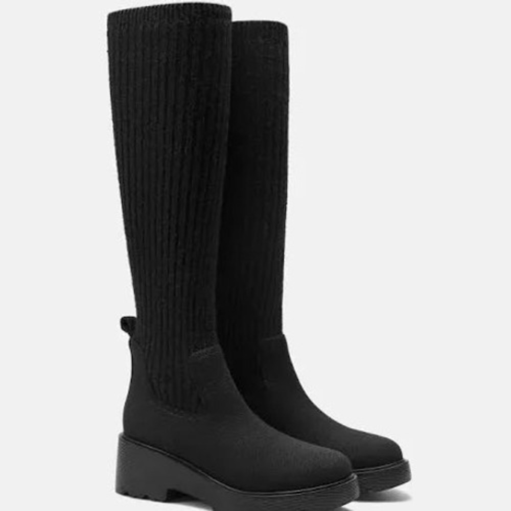 Vivaia Round-Toe Knee-High Wool Wedge Boots size 40 US 9